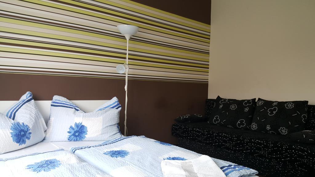 Doris Apartments Шиофок Экстерьер фото