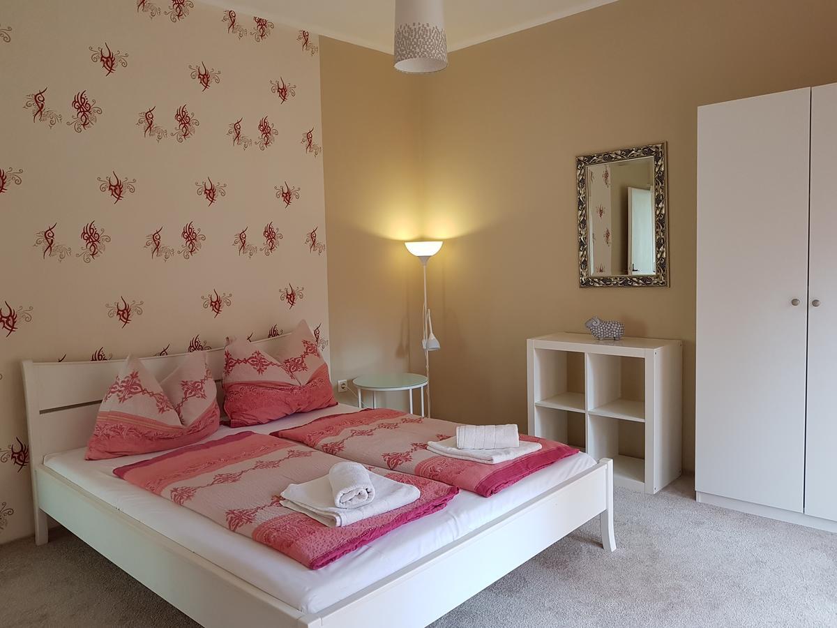 Doris Apartments Шиофок Экстерьер фото