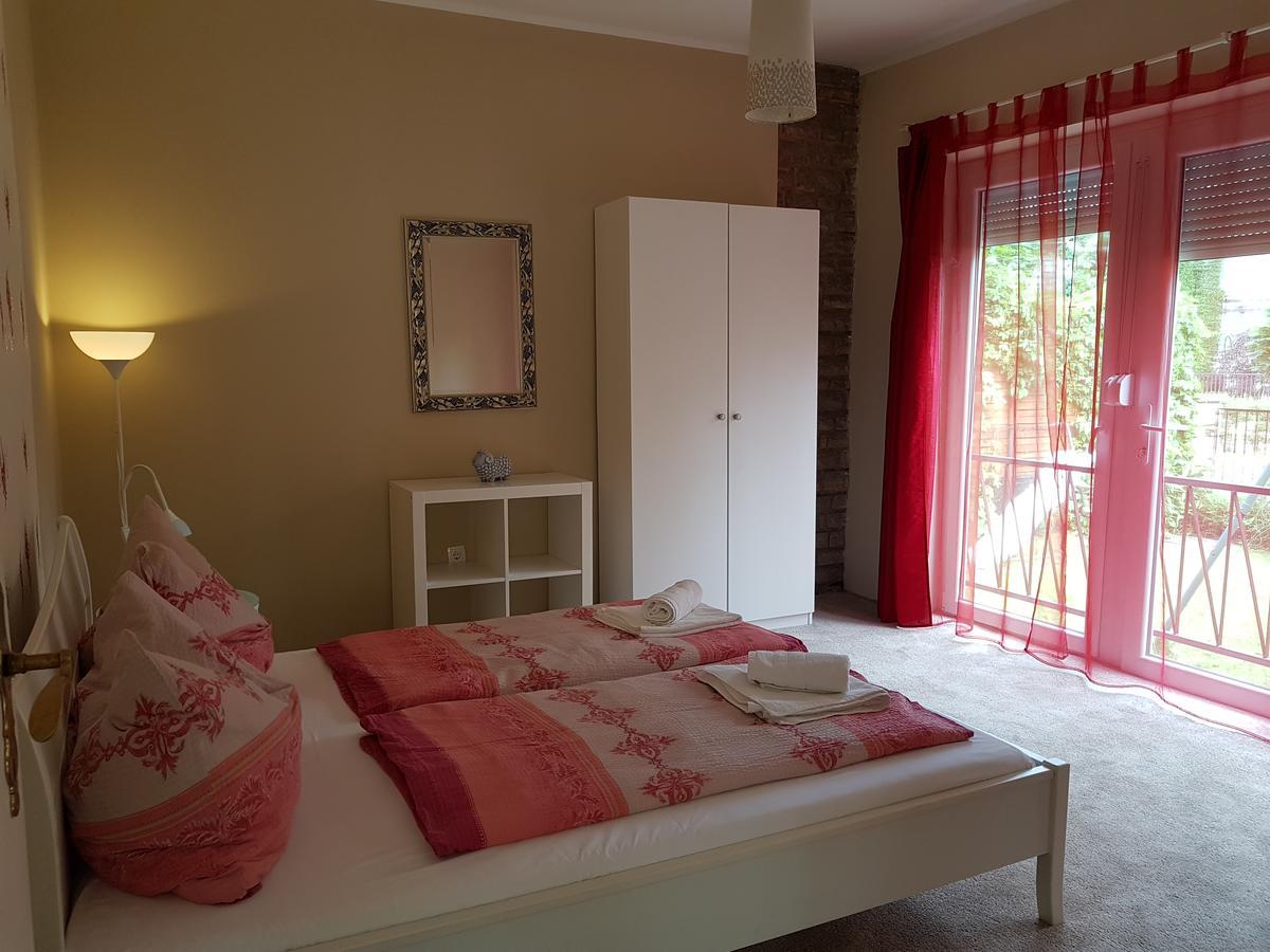 Doris Apartments Шиофок Экстерьер фото